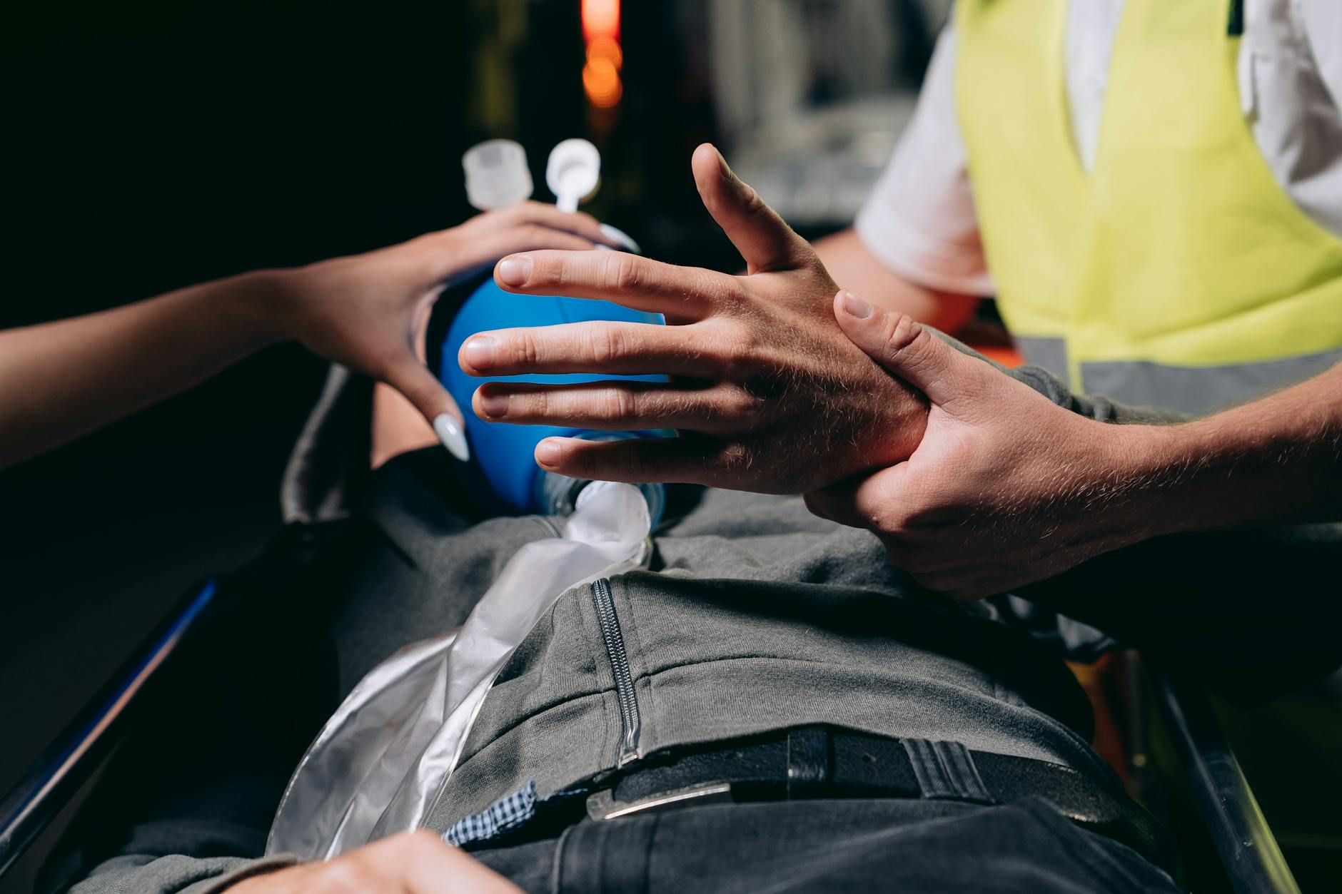 Mikhail Nilov / PEXELS Basic Life Support - Refresher / Teil 1: Theoriemodul